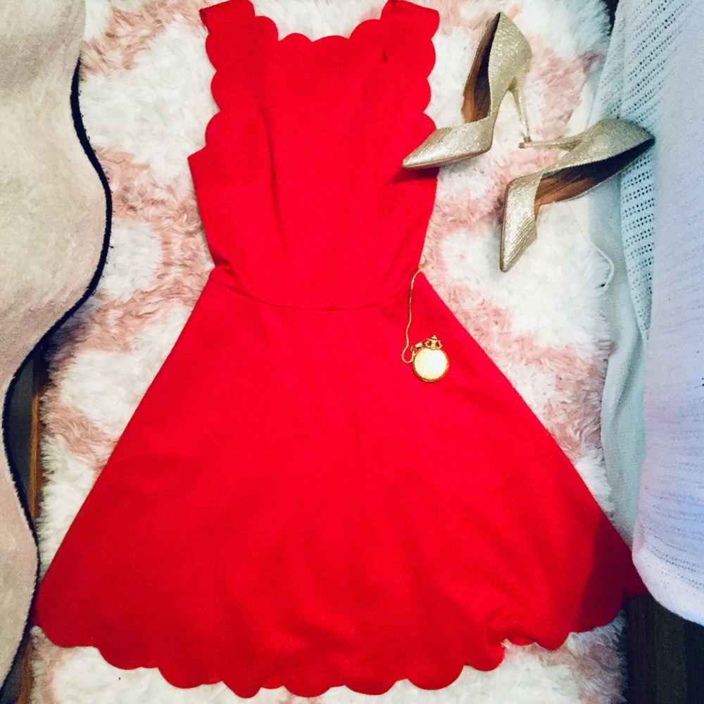 Red Dress - Picture 3 of 3